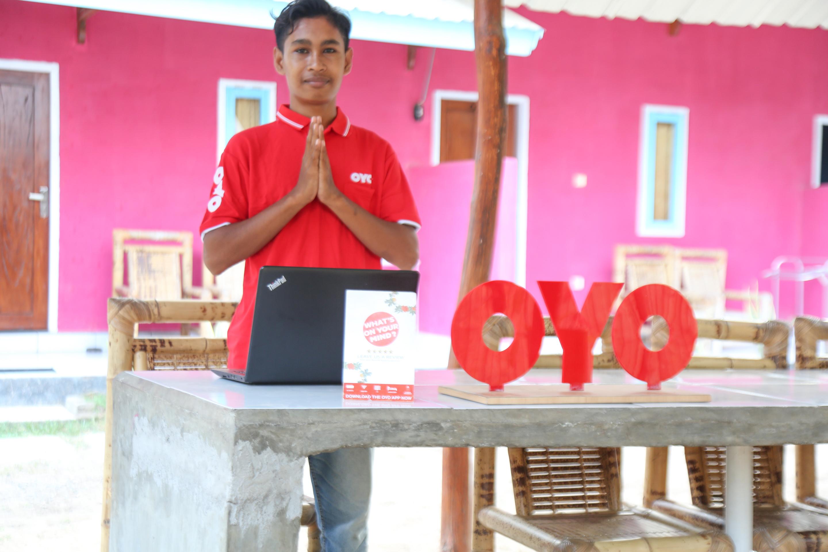 Oyo 1662 Zury Homestay Kuta (Lombok) Exterior foto