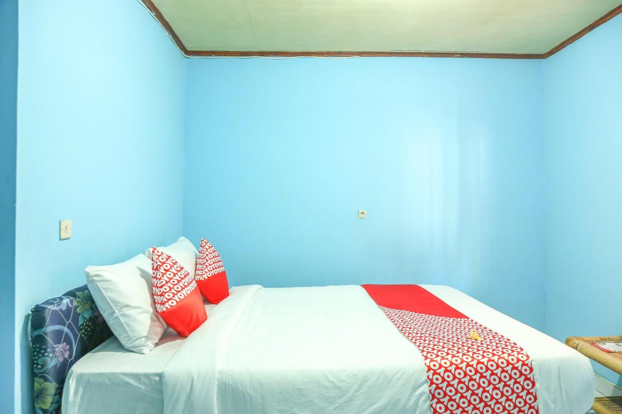 Oyo 1662 Zury Homestay Kuta (Lombok) Exterior foto