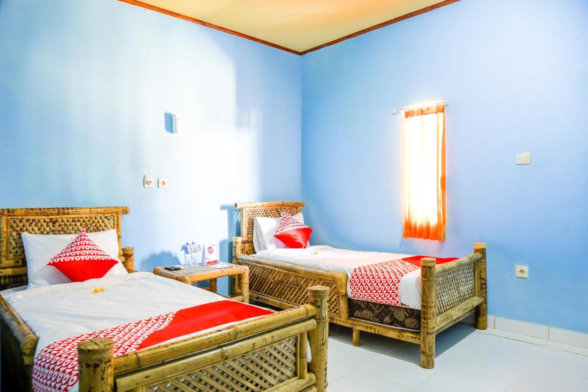 Oyo 1662 Zury Homestay Kuta (Lombok) Exterior foto